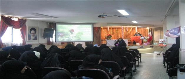 مراسم بزرگداشت هفته معلم در پردیس مورخ 93/02/15