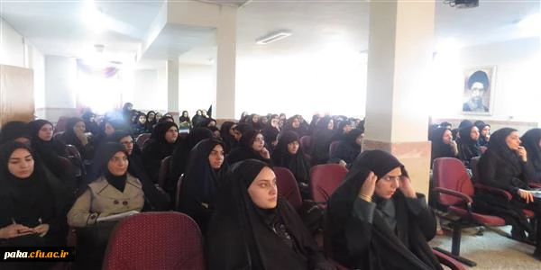 کارگاه فن بیان و سخنوری برگزار گردید. 6