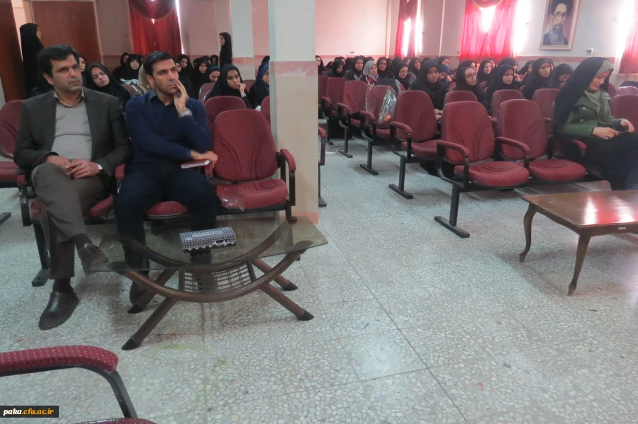 برگزاری همایش نقد و بررسی تاثیر هنر در امر یادگیری 3