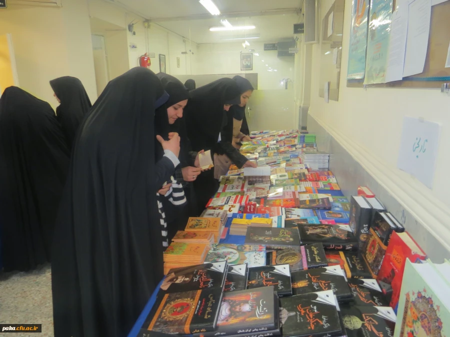 نمایشگاه کتاب 4