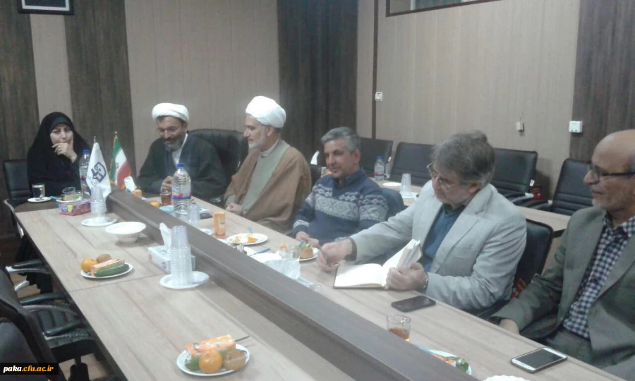 برگزاری جلسه هم اندیشی و گفتگوی صمیمانه مسئول نهاد با استادان دانشگاه فرهنگیان البرز 2