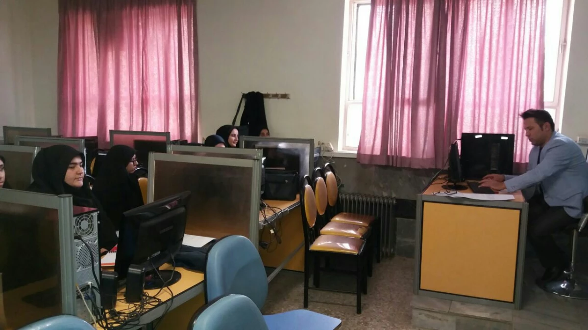 کارگاه  spss 2