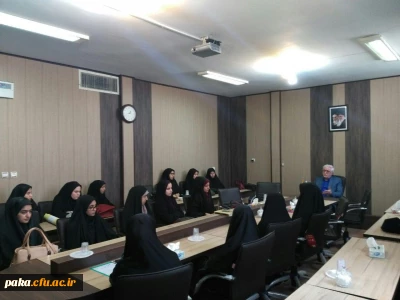 میزگرد با محوریت  نقش  دانشگاه فرهنگیان در اقتصاد مقاومتی و حمایت از تولیدات داخلی