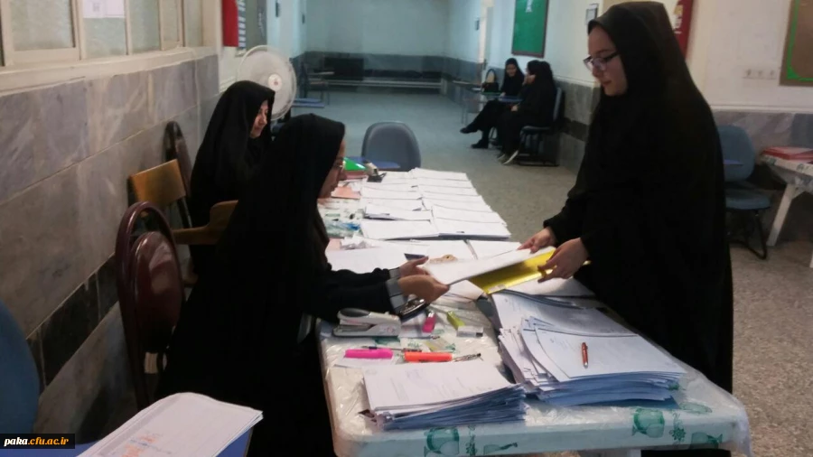 برگزاری مصاحبه از پذیرفته شدگان چند برابر ظرفیت
 4