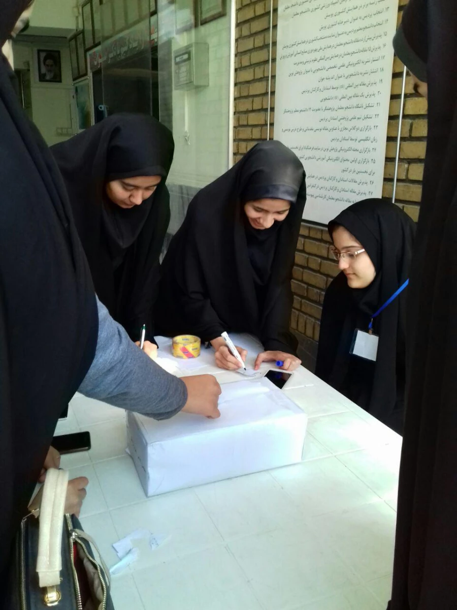 بازدید دانشجو معلمان از پایگاه نیروی انتظامی 5