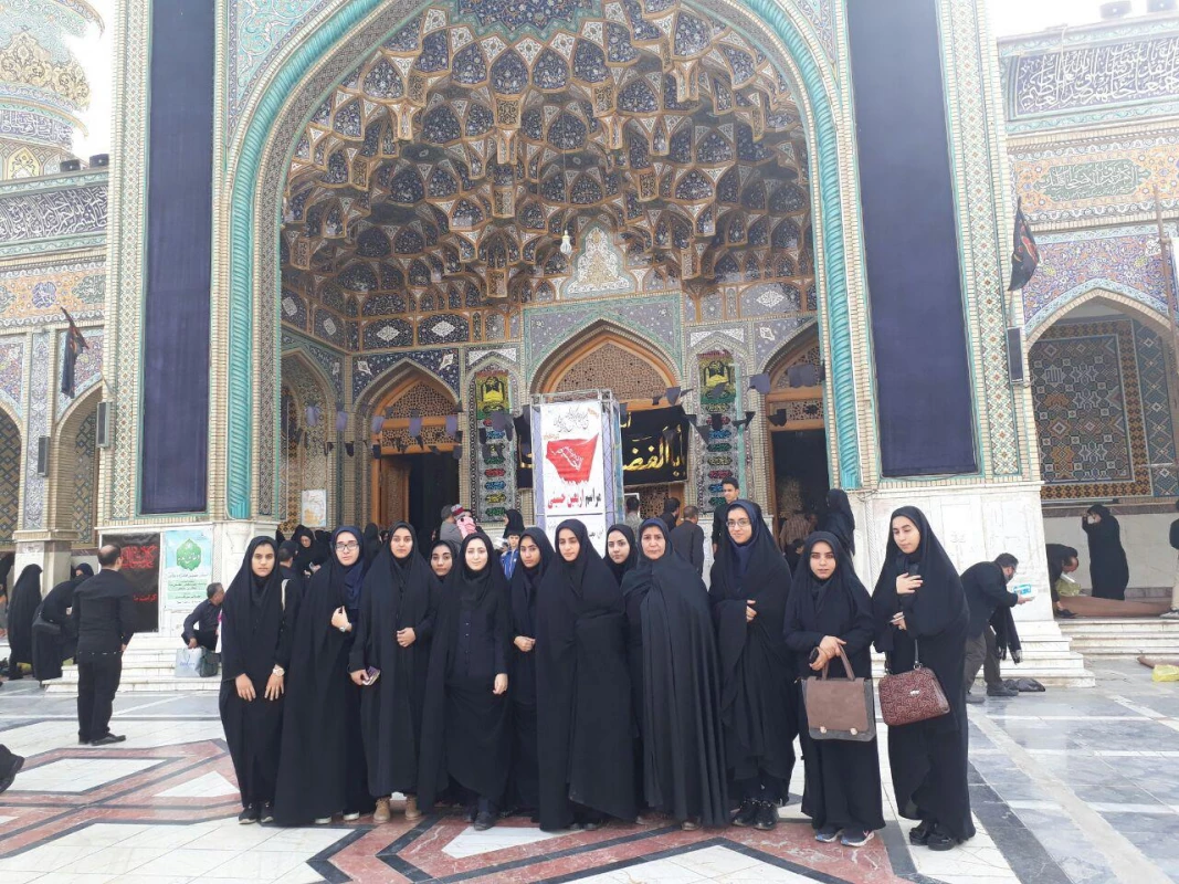 حضور دانشجومعلمان  پردیس امیرکبیرالبرز  
در روز اربعین / امام زاده طاهر کرج 4