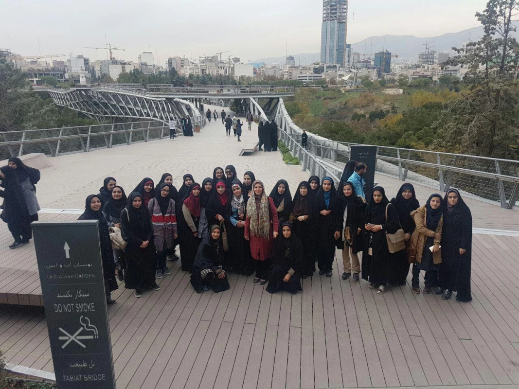 بازدید دانشجویان جغرافیا از آسمان نما 2