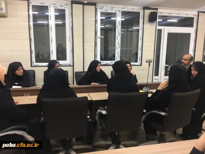 جلسه معاون توسعه منابع و امور دانشجویی با نمایندگان سرای دانشجویی