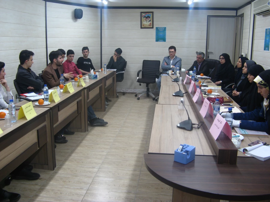 هشتمین نشست کتابخوان 3