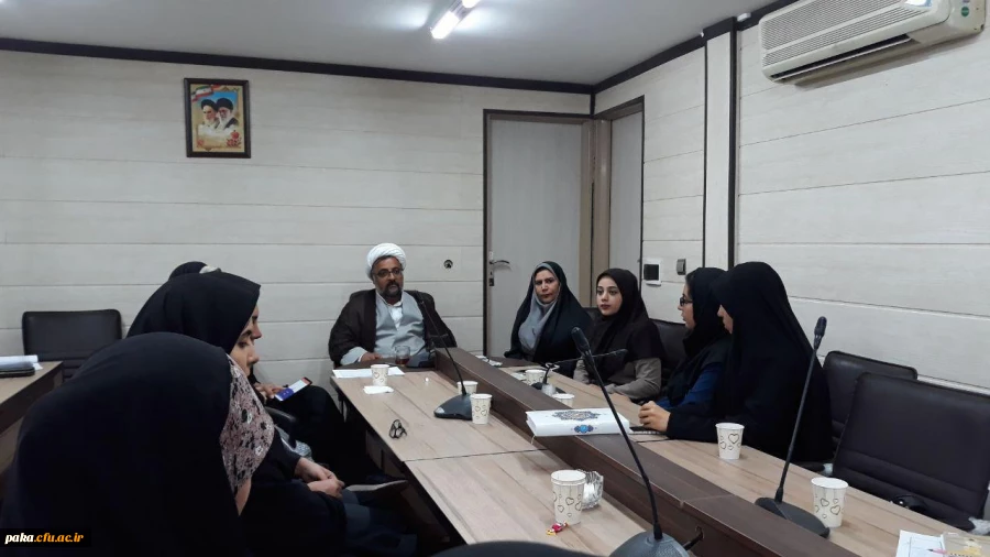 برگزاری جلسه مسئولین پردیس با دبیران کانون ها ، انجمن ها و  تشکلات دانشجویی 2