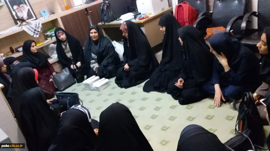 اهدای جوایز دانشجو معلمان بسیجی راهیان نور 2