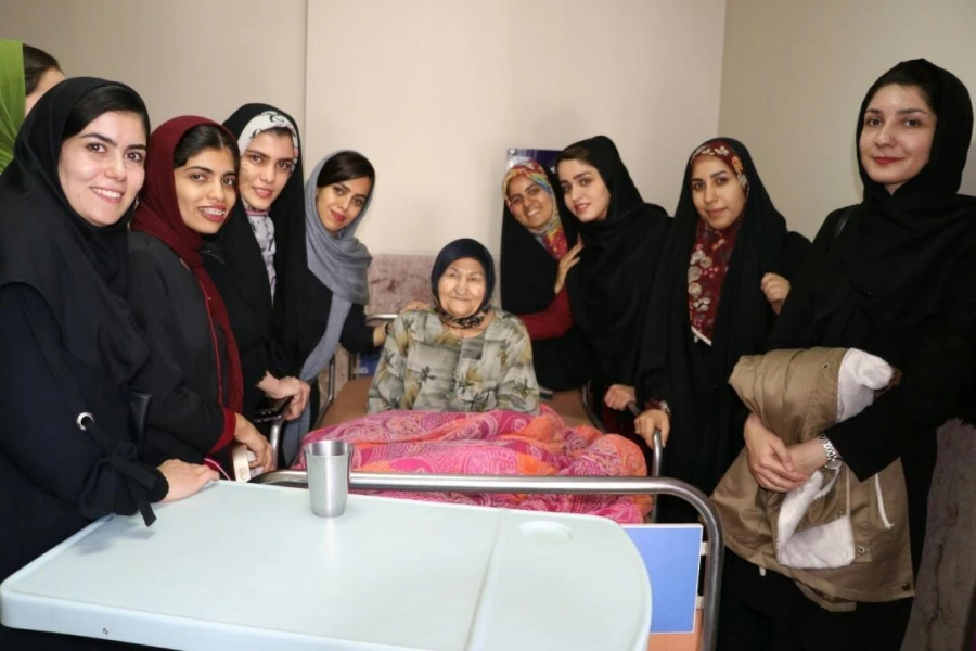 بازدید از خانه سالمندان 3