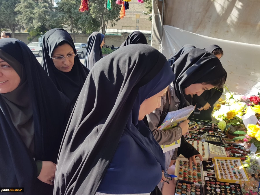 گزارش افتتاحیه بازارچه خیریه 3