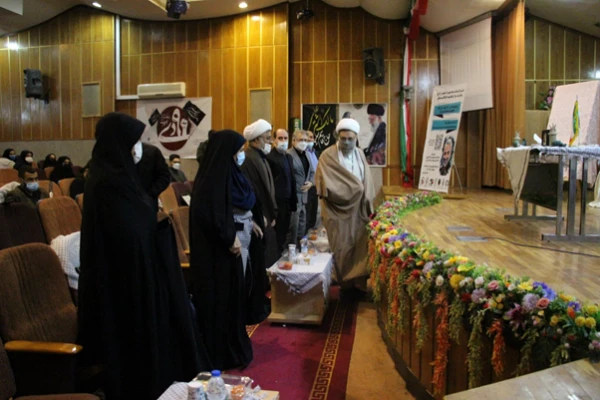 اولین قرارگاه جهاد تبیین دانشجو معلّمان دانشگاه فرهنگیان استان البرز 3