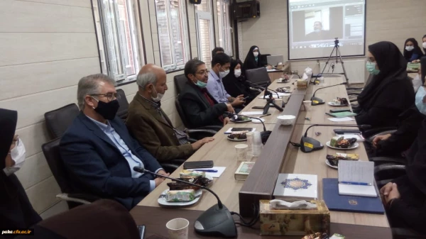 میزگرد علمی "تجارب زیسته و کارنمای معلمی"  2